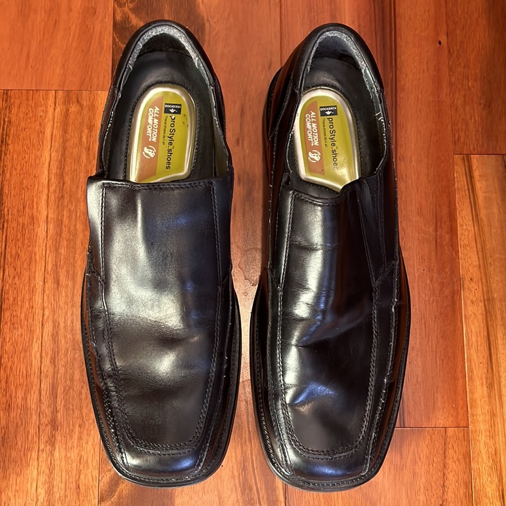 Dockers Mens Proposal 100% Leather Slip-on Loafer Dress Shoe, Size 10M - Picture 2 of 10